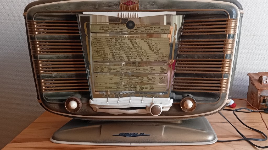 Radio des années 1950, Antiquités & Art, Antiquités | Autres Antiquités, Enlèvement