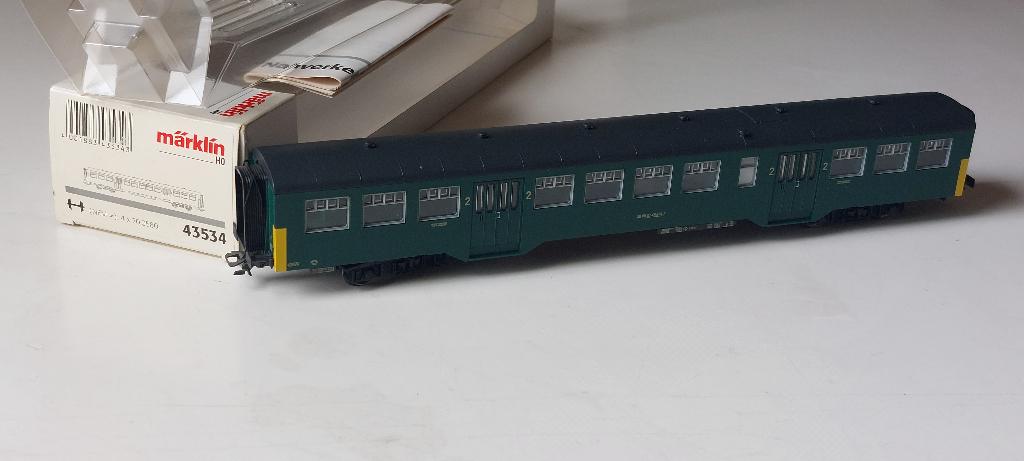 SNCB/NMBS MARKLIN VOITURE M2 VERTE*HO*DC N45534, Hobby & Loisirs créatifs, Analogique, Courant alternatif, Utilisé, Set de Trains