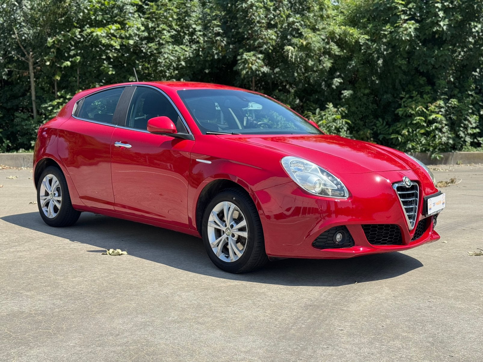 ALFA ROMEO GIULIETTA / AUTOMAAT! /EERSTE EIGENAAR! /GEKEURD!, Auto's, Alfa Romeo, Stof, Zwart, Voorwielaandrijving, Automaat