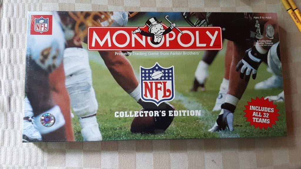 bordspel Monopoly NFL Collectors USA Footbal in seal, Een of twee spelers, Ophalen of Verzenden, Nieuw, Monopoly