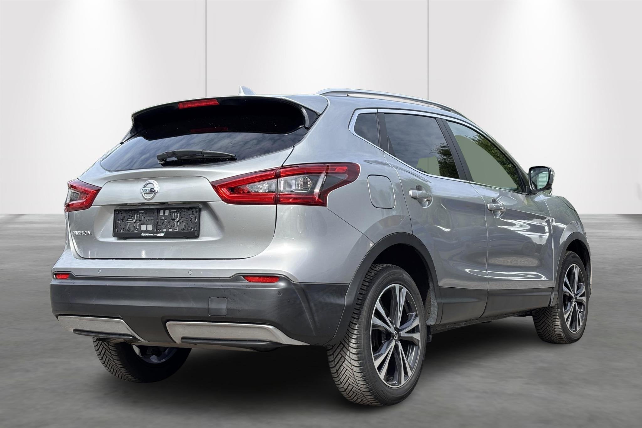 Nissan Qashqai Pano-Carplay-Airco-GPS, Auto's, Voorwielaandrijving, Gebruikt, Zwart, 4 cilinders