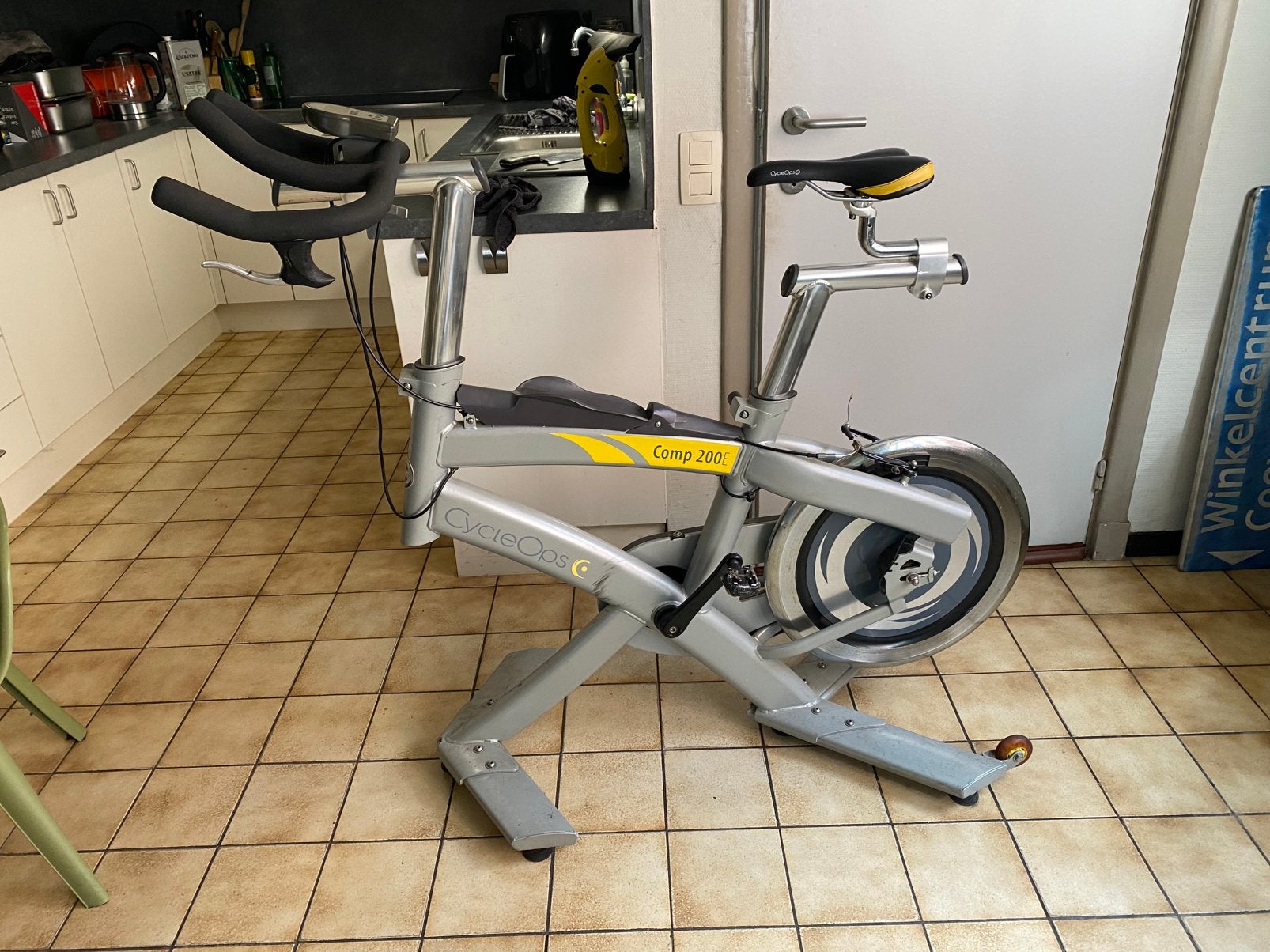 Professionele spinningfiets, Sport en Fitness, Ophalen, Zo goed als nieuw