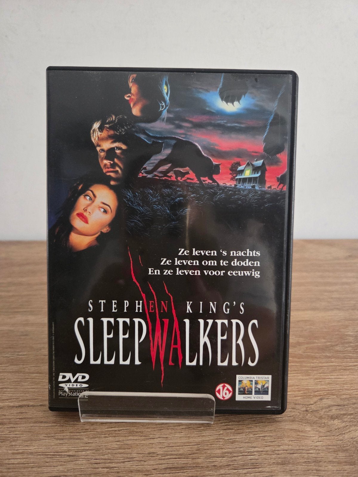 Stephen King’s Sleepwalkers - La Nuit déchirée

Een rauwe, Enlèvement ou Envoi, Allemand, Suppléments, Allemand