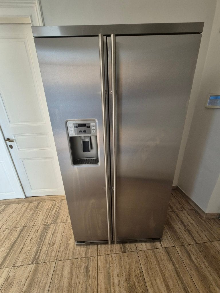 Frigo américain ioMabe, Classe énergétique A ou plus économe, 160 cm ou plus, Comme neuf, Enlèvement