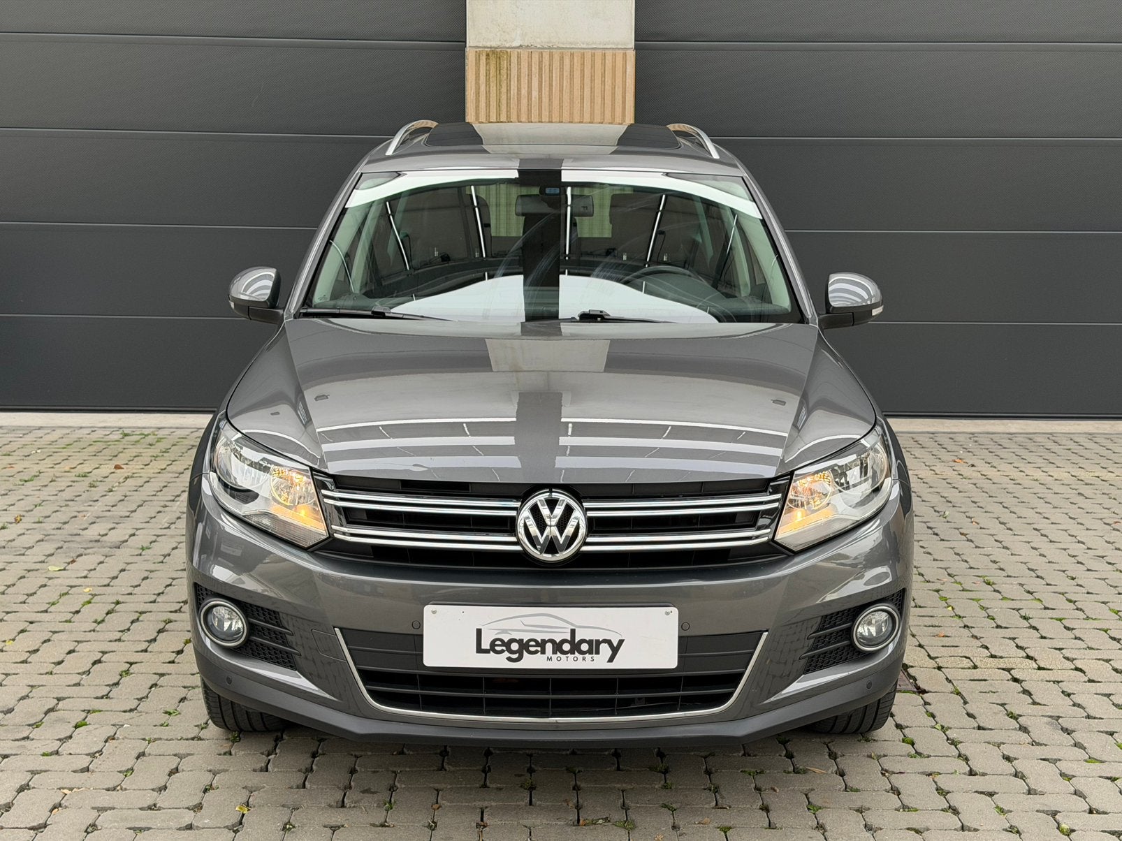 Volkswagen Tiguan 1.4 TSI Sport / Pano / Airco / Garantie, Auto's, Dealer onderhouden, 4 cilinders, Leder, 5 zetels