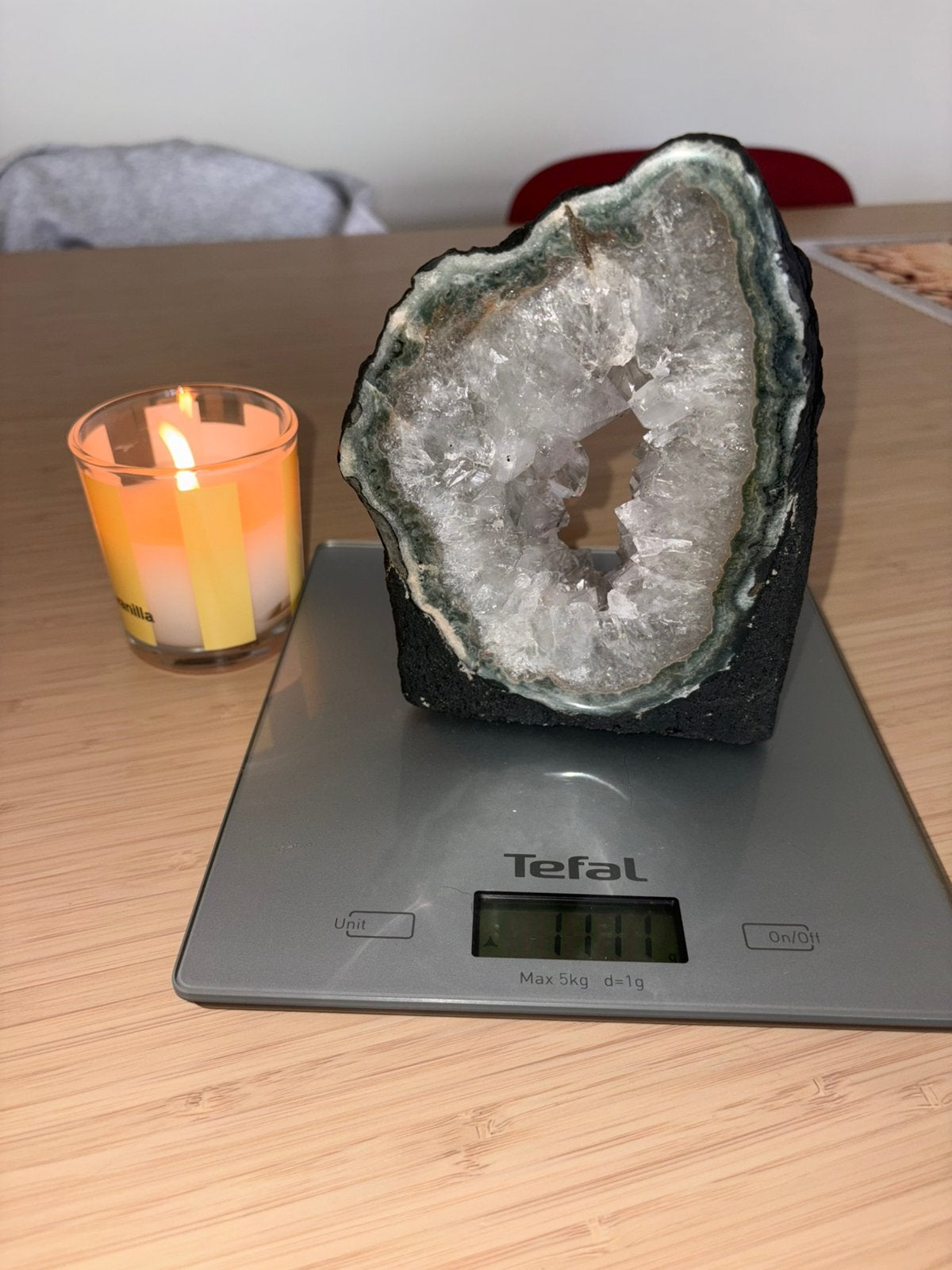 Portail en quartz avec jaspe vert, Enlèvement