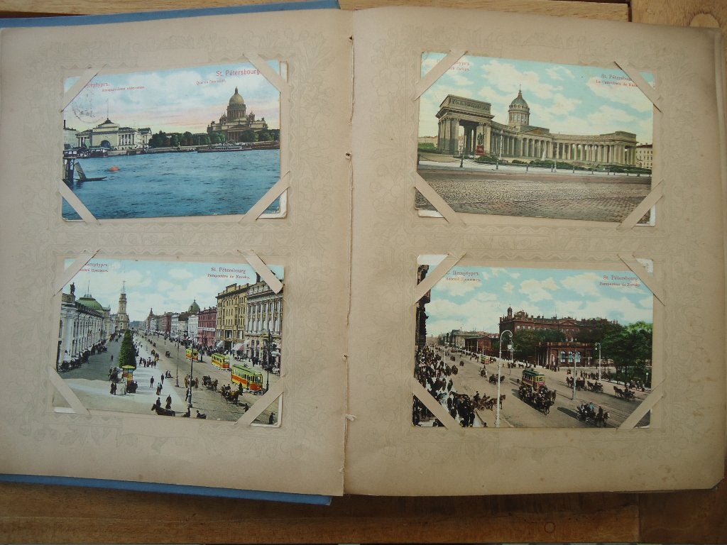Oude boek met 152 gekleurde postkaarten van Rusland 46 enz.., Verzamelen, Ophalen of Verzenden, Voor 1920, Gelopen, Overig Europa