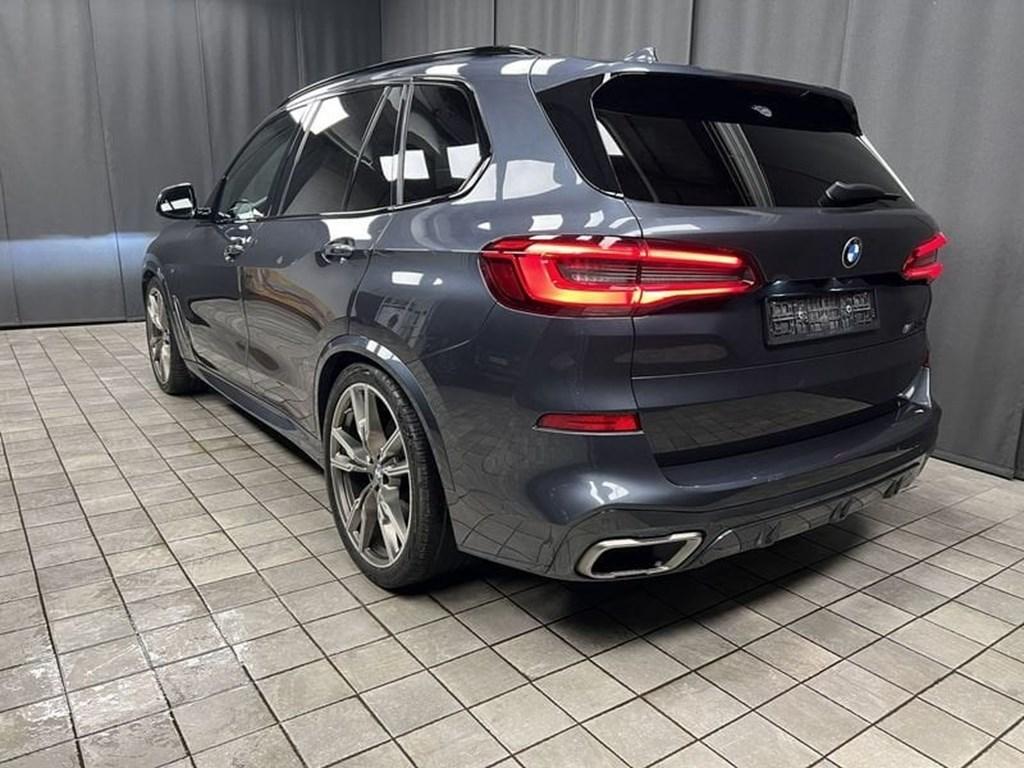 BMW X5 M50d AUT, Auto's, BMW, Automaat, 400 pk, Bruin, Diesel