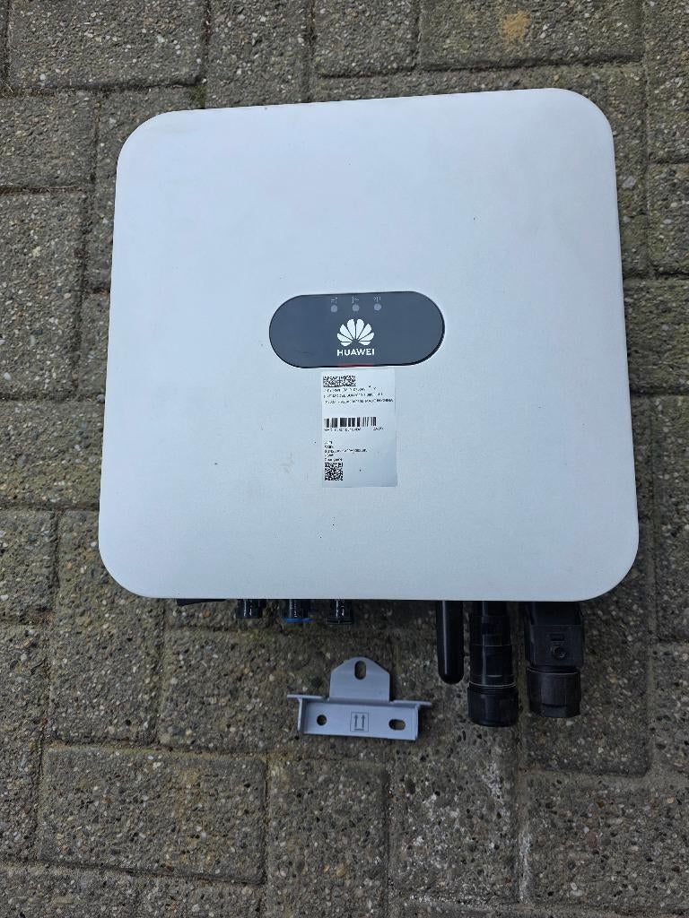 omvormer Huawei SUN2000-3.68KTL-L1, Doe-het-zelf en Bouw, Ophalen, Gebruikt