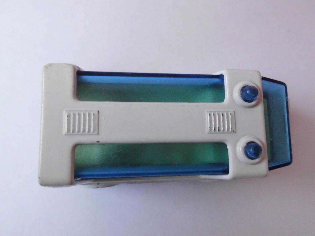 Matchbox Superfast Stretcha Fetcha Ambulance, Ophalen of Verzenden, Zo goed als nieuw, Auto's