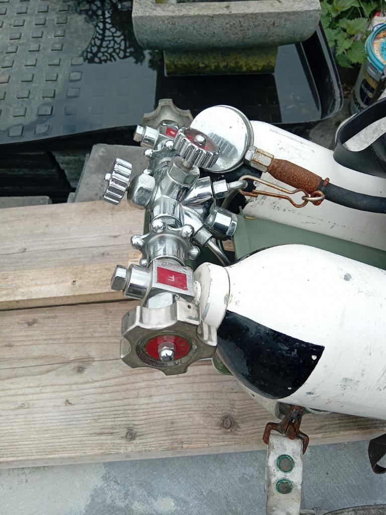 Zuurstoffles, Ophalen