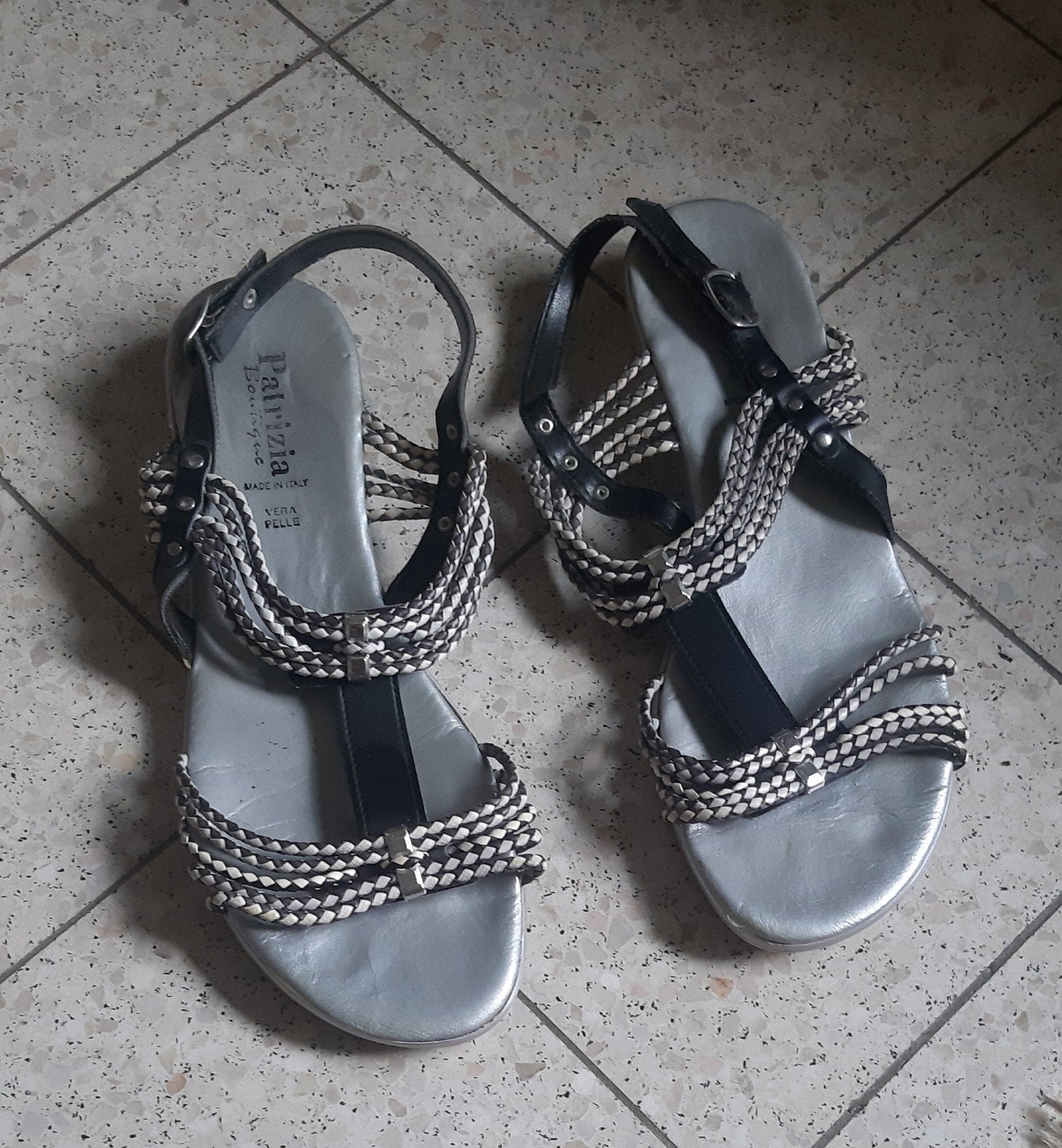Sandales femme taille 40, Enlèvement, Porté