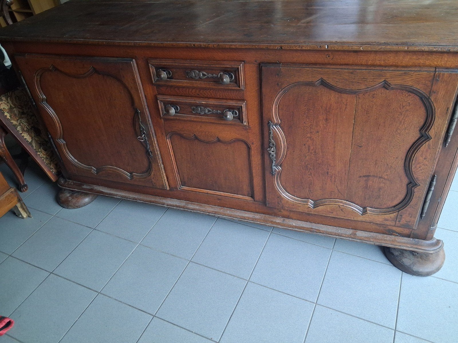 Antieke lage kast, Huis en Inrichting, Ophalen
