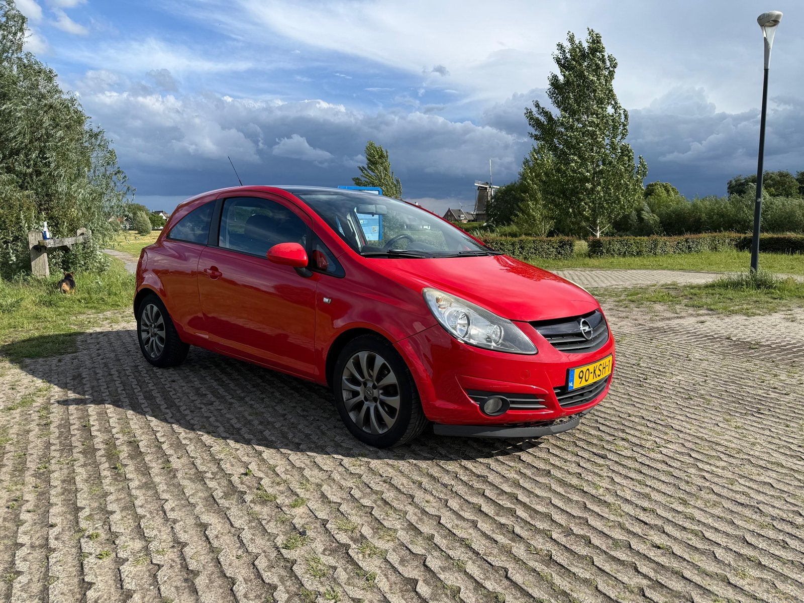 Opel Corsa 1.4 16 V airco , LM velgen , dealer onderhouden, Auto's, Opel, Particulier, Corsa, ABS, Airbags, Airconditioning, Alarm
