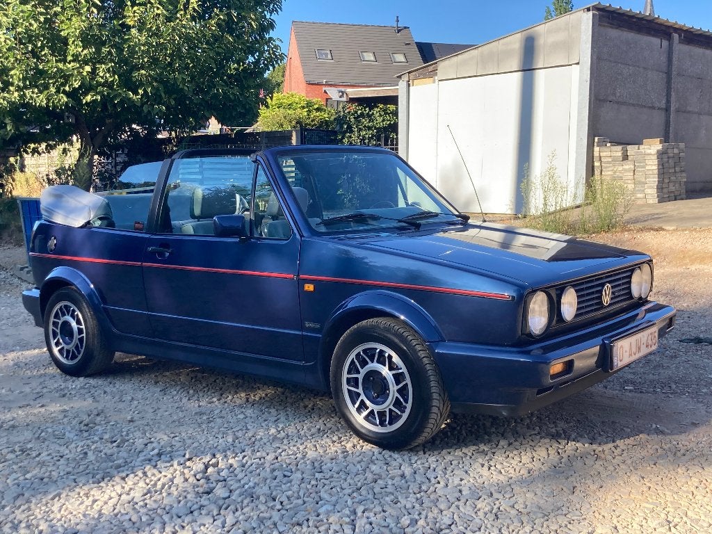Golf 1 Cabrio 1.8i Karmann, 71700 km en 1 vorige eigenaar!!!, Autos, Volkswagen, Achat, Bleu, 2 portes, Tissu