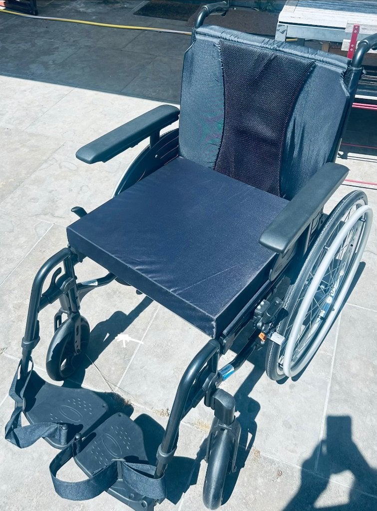 Rolstoel • Invacare Action 3 NG Light, Diversen, Rolstoelen, Nieuw, Handbewogen rolstoel, Inklapbaar, Ophalen