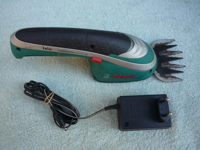 BOSCH - Taille haie-Fonctionne parfaitement, Jardin & Terrasse, Taille-haies, Utilisé, Batterie, Enlèvement ou Envoi