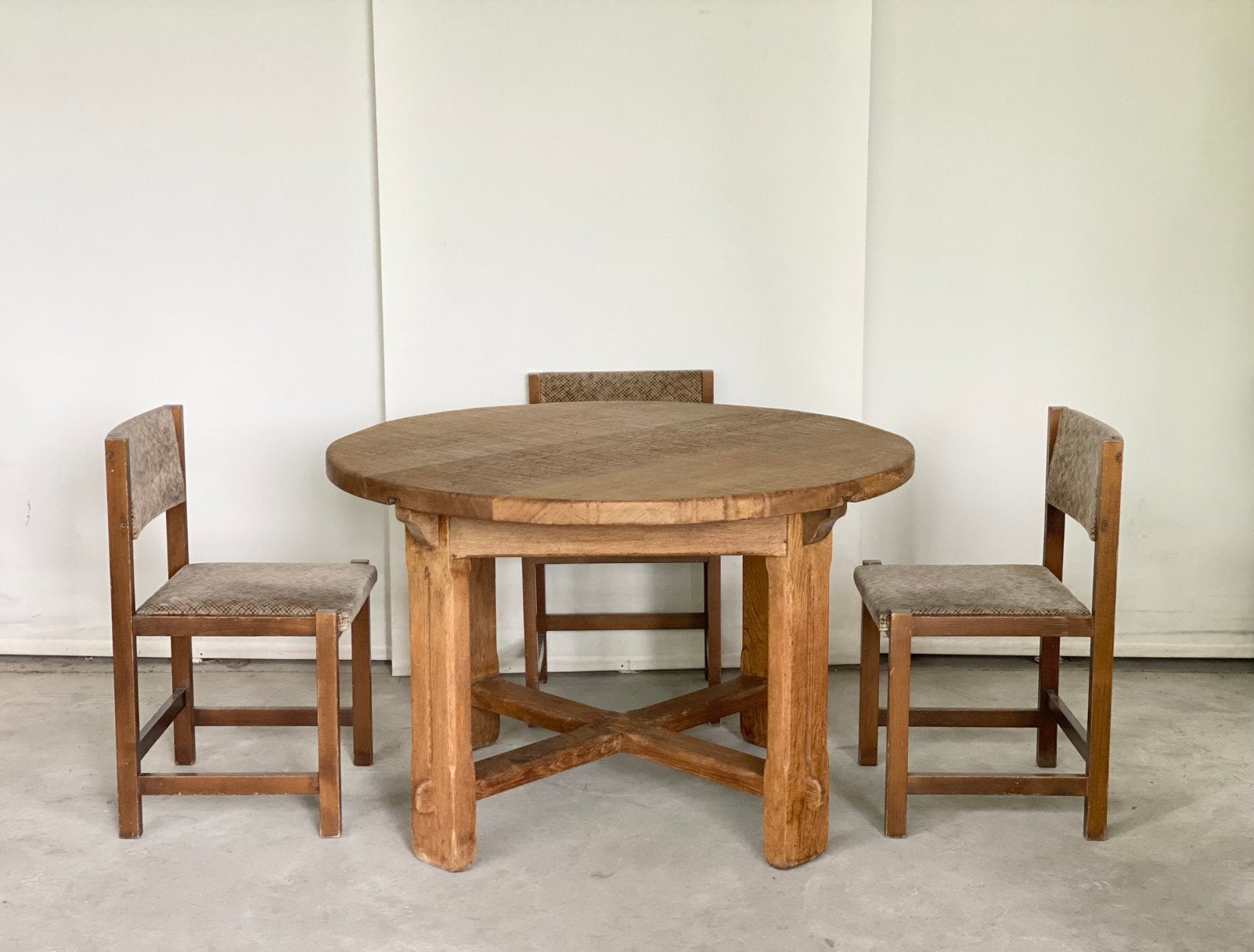 Brutalistische ronde eettafel Depuydt 1980s, Ophalen