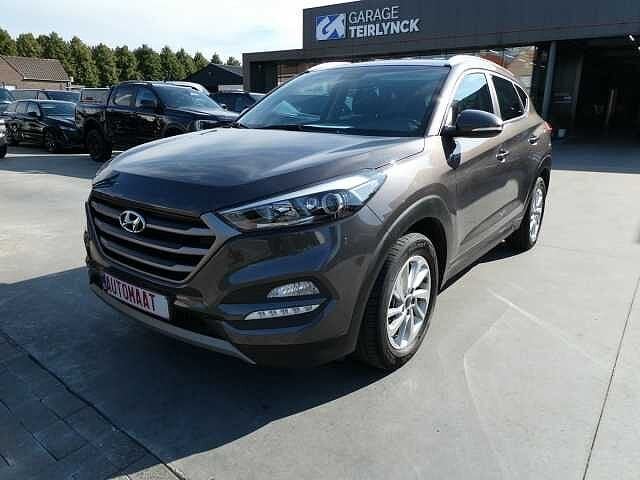 Hyundai Tucson 1.6 i benzine 177pk 4x4 Automaat Business, Auto's, Hyundai, Automaat, 128 kW, https://public.car-pass.be/vhr/cc0945bb-3ebd-45f6-9ed4-662b1689263f