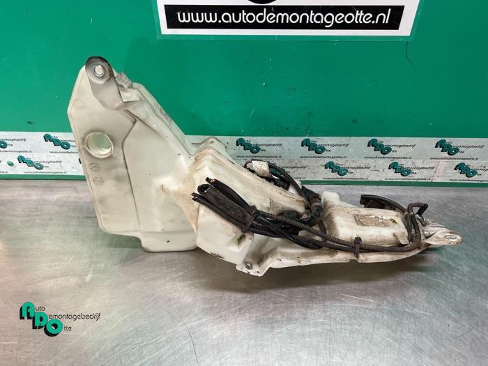 Ruitensproeiertank voor van een Audi A6 (A6 04-), Gebruikt, -, -, -