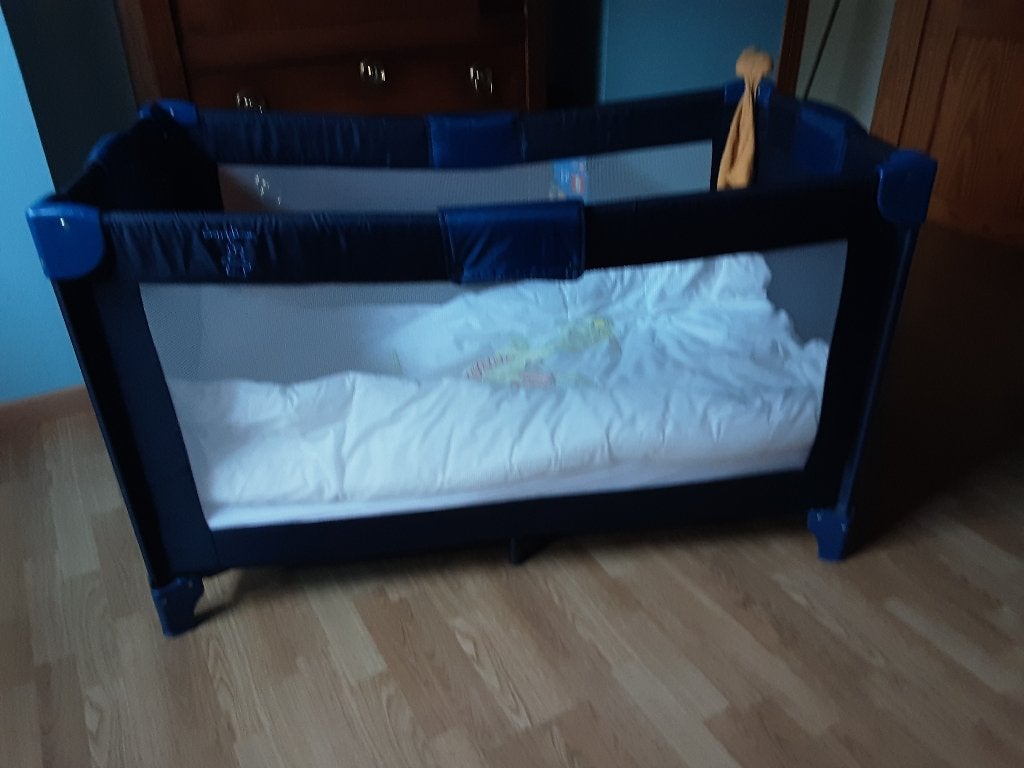 Lit parapluie enfant, Enlèvement, Comme neuf, Matelas