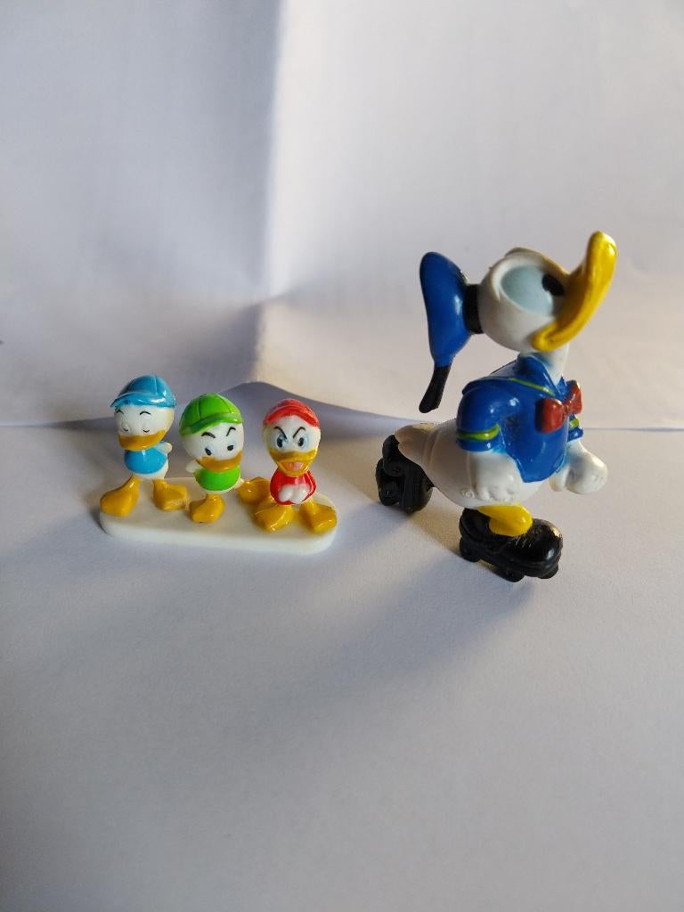 2 VINTAGE FIGUREN VAN WALT DISNET, Verzamelen, Ophalen of Verzenden, Donald Duck, Zo goed als nieuw, Beeldje of Figuurtje