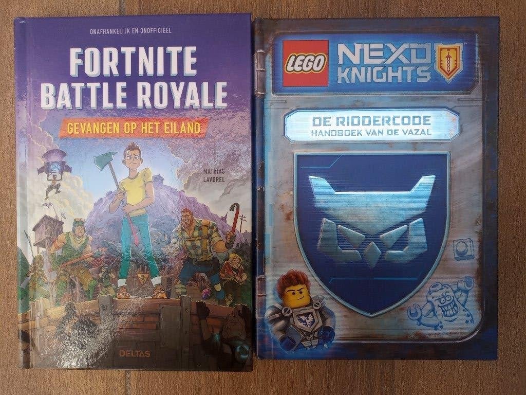 FORTNITE BATTLE ROYALE & NEXO KNIGHTS ALS NIEUW, Ophalen of Verzenden, Zo goed als nieuw, Fictie