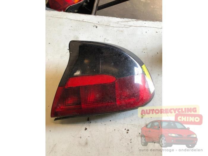 Achterlicht rechts van een Opel Tigra, Gebruikt, -, -, Opel