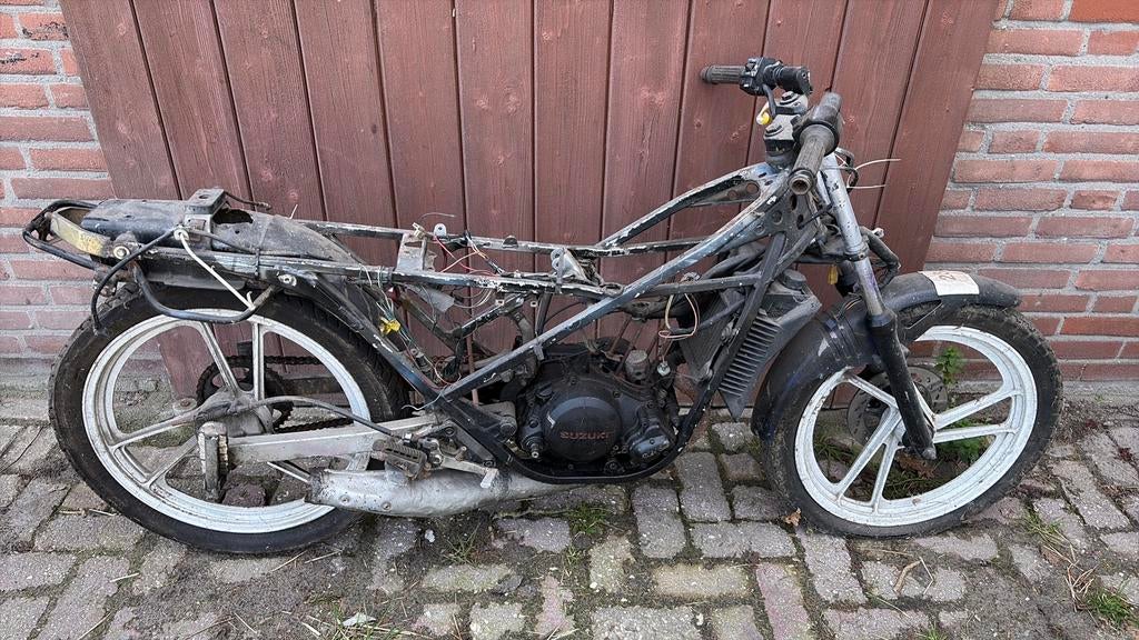 Suzuki RG-T 50 Sloop losse onderdelen of compleet, Enlèvement ou Envoi, Cylindre, Autres marques