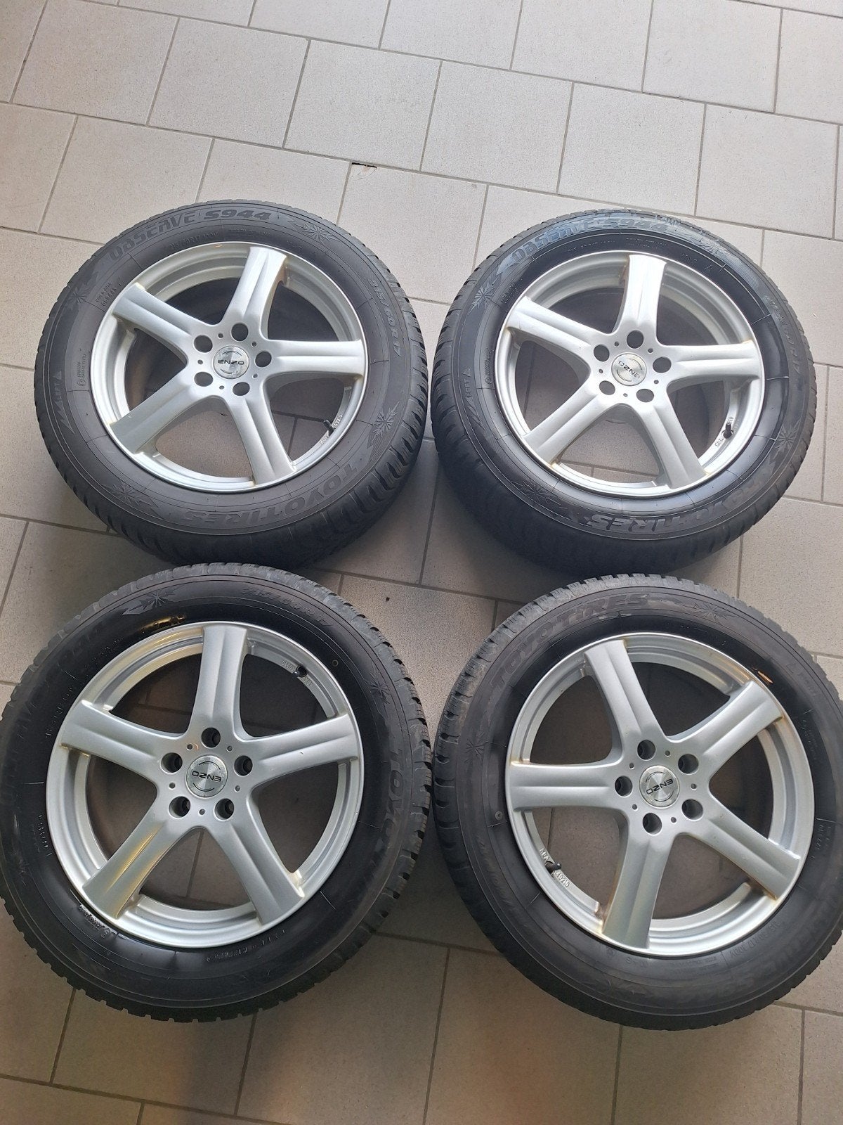 Jantes Enzo 17" + pneus hiver Toyo, Neuf, Pneus et Jantes, 17 pouces, Enlèvement