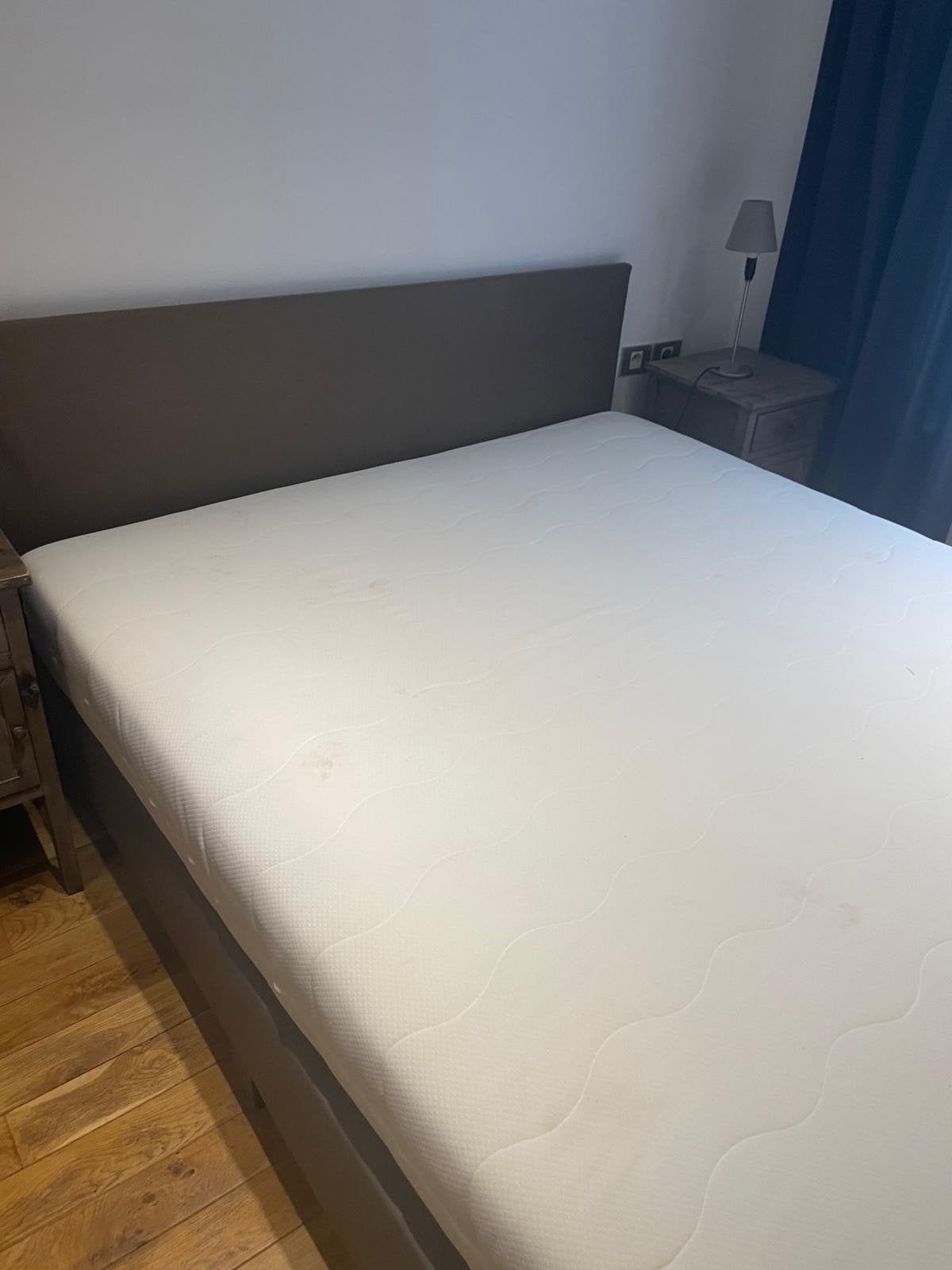 boxspring + 2 nachtafels, Ophalen