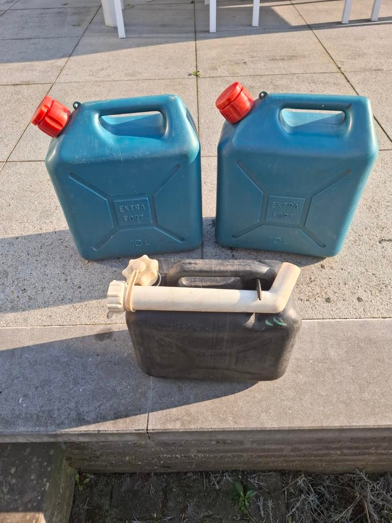 Kunststof jerry cans, Enlèvement, Utilisé