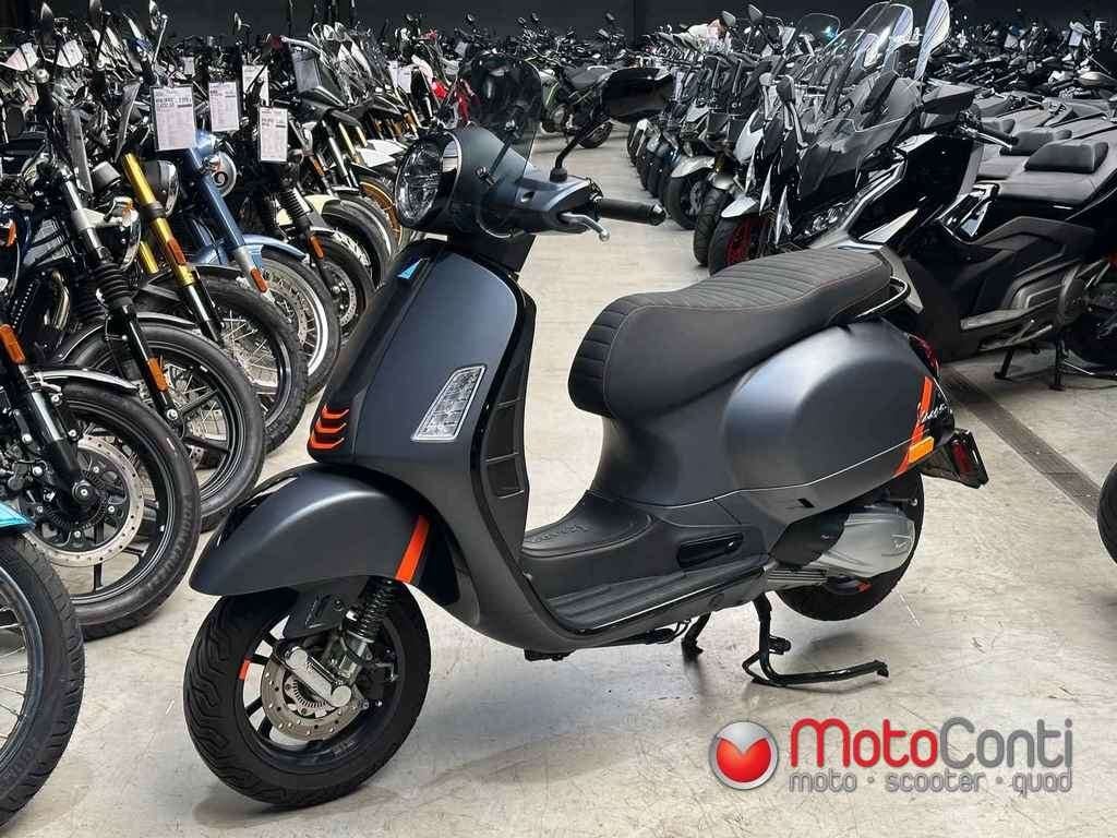 Vespa GTS 300 HPE Super Sport ABS-ASR 2023 8286km, Vélos & Vélomoteurs, Autres modèles, 300 cm³, Comme neuf, Enlèvement