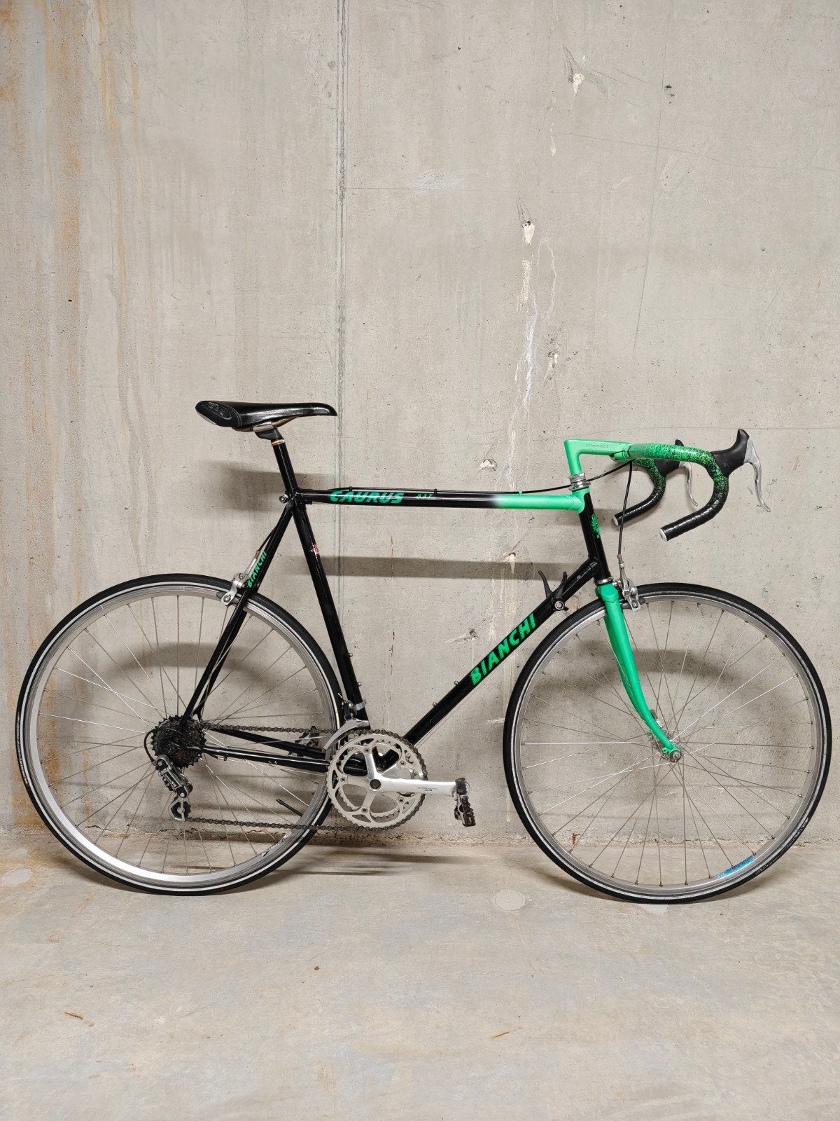 Vintage racefiets 'Bianchi', Enlèvement