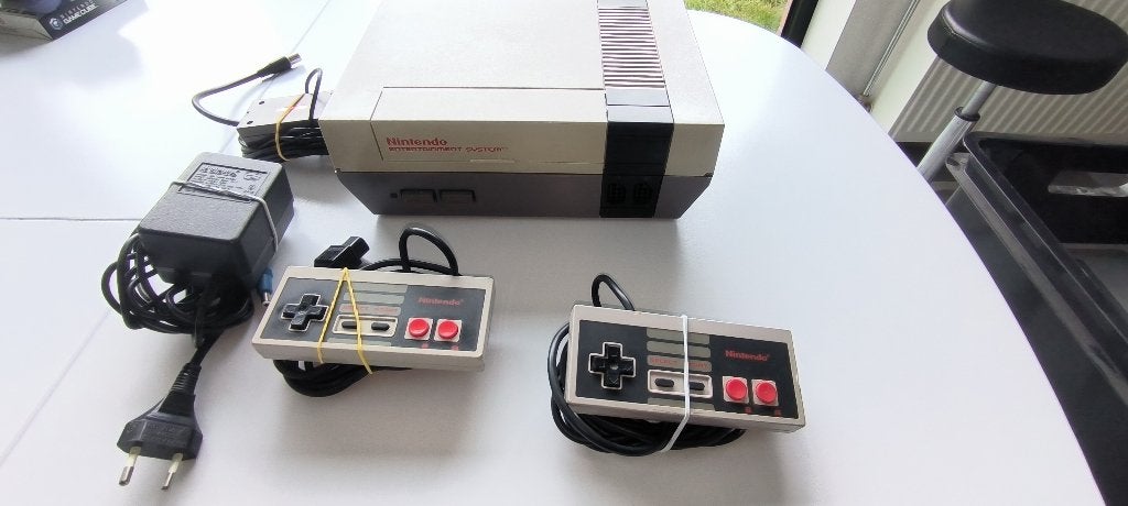 Nintendo NES & Games, Enlèvement ou Envoi, Utilisé