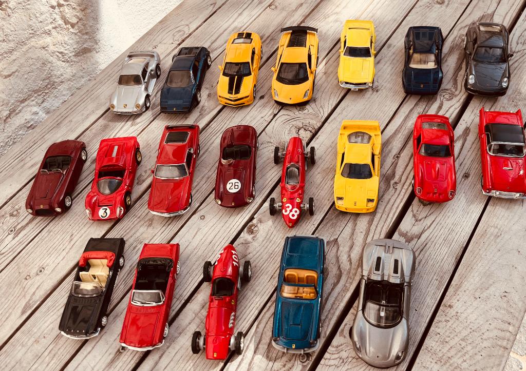 lot miniatuur auto 's Porche ferrari, lamborghini, Mercedes, Hobby en Vrije tijd, Ophalen of Verzenden, Zo goed als nieuw, Auto
