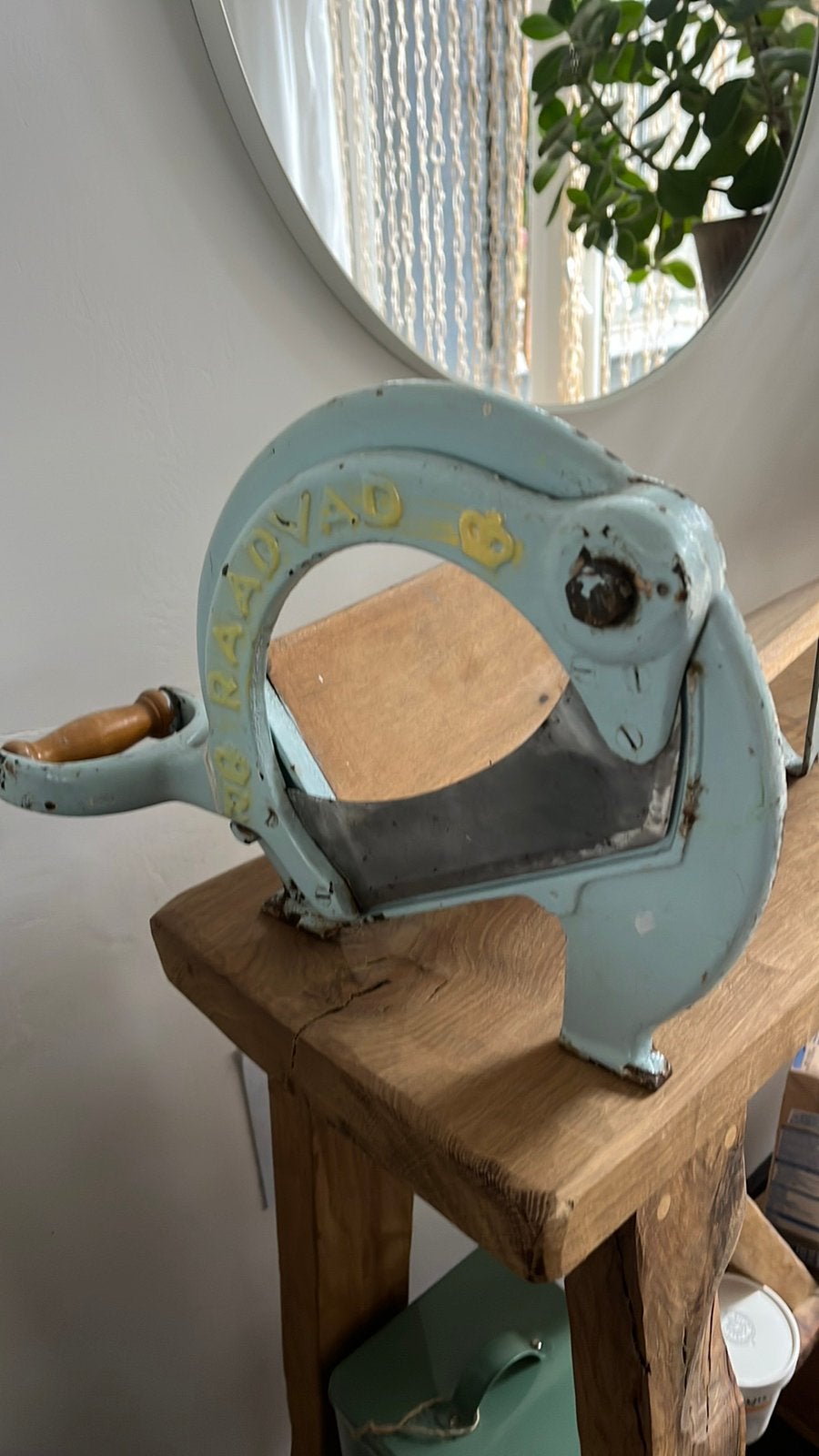 Raadvat snijmachine, Ophalen