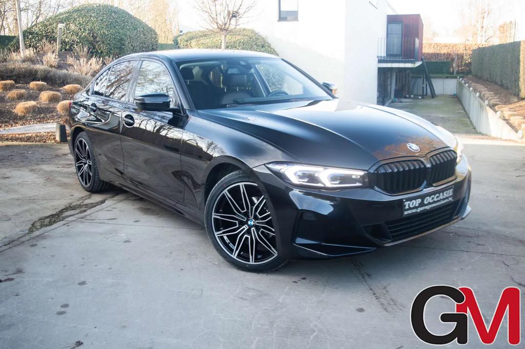 BMW 3 Serie 318 318i Aut. (bj 2024, automaat), Auto's, Automaat, USB, Gebruikt, Zwart