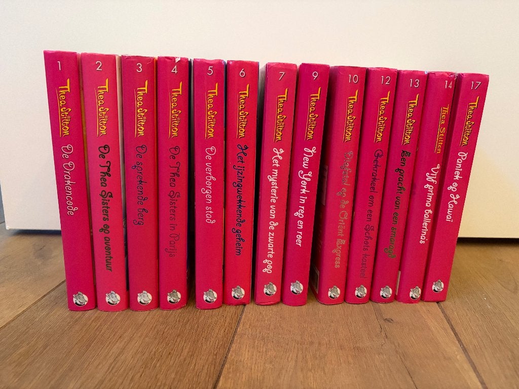 LOT Thea Stilton - 13 stuks, Ophalen of Verzenden, Zo goed als nieuw, Fictie algemeen