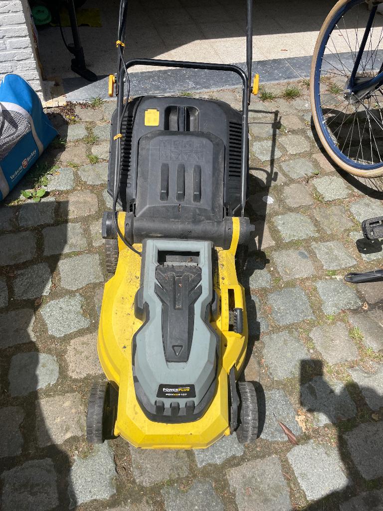 Electrische grasmaaier, Ophalen, Cirkelmaaier, Gebruikt, Elektrische grasmaaier