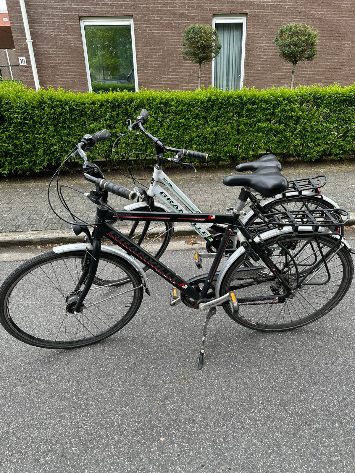 Twee fietsen in goede staat, Fietsen en Brommers, Fietsen | Dames | Damesfietsen, Ophalen