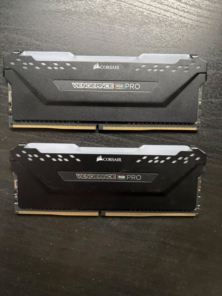 16 Go de mémoire DDR4 Corsair Vengeance RGB Pro 3600, Enlèvement ou Envoi, Utilisé, DDR4, 16 GB