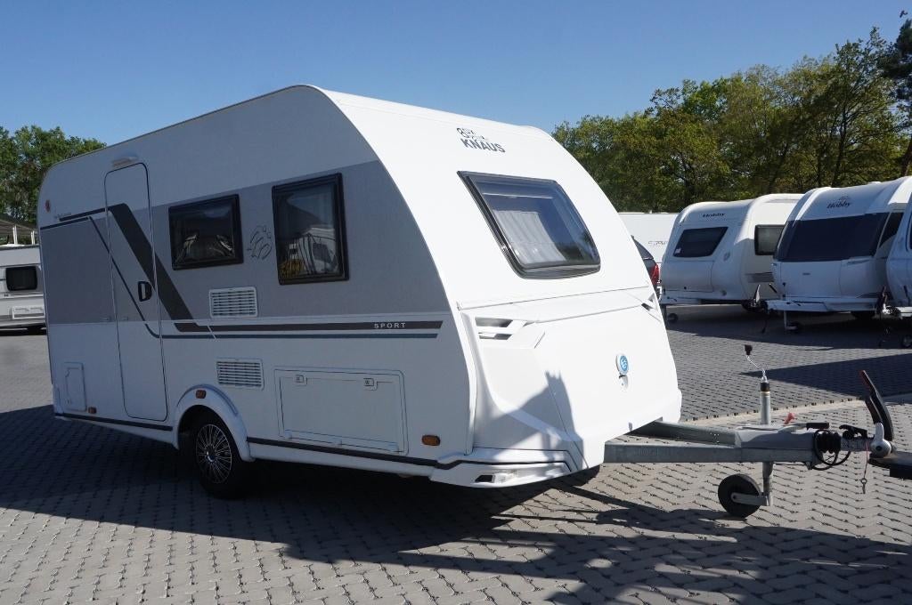 Prachtige 4pers.Knaus met voortent, 2pers bed, treinzit, Koelkast, Bedrijf, Treinzit, Knaus