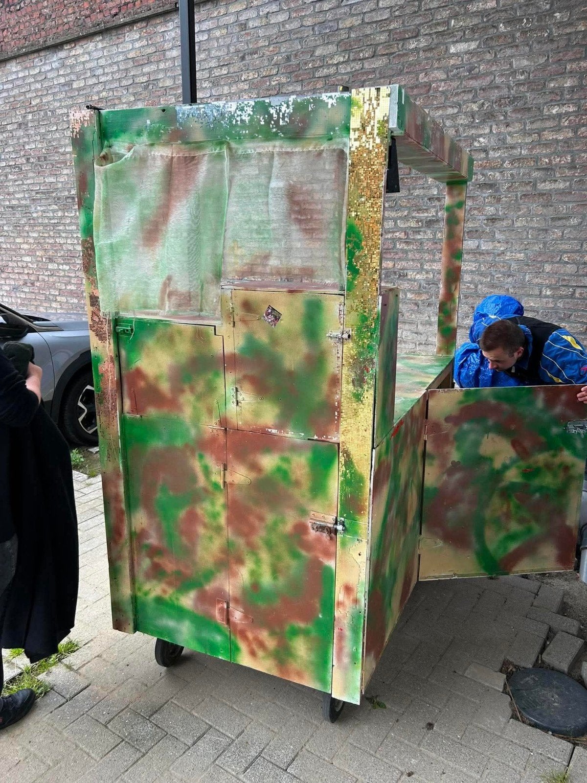 Kar voor carnaval verstevigd, Ophalen of Verzenden