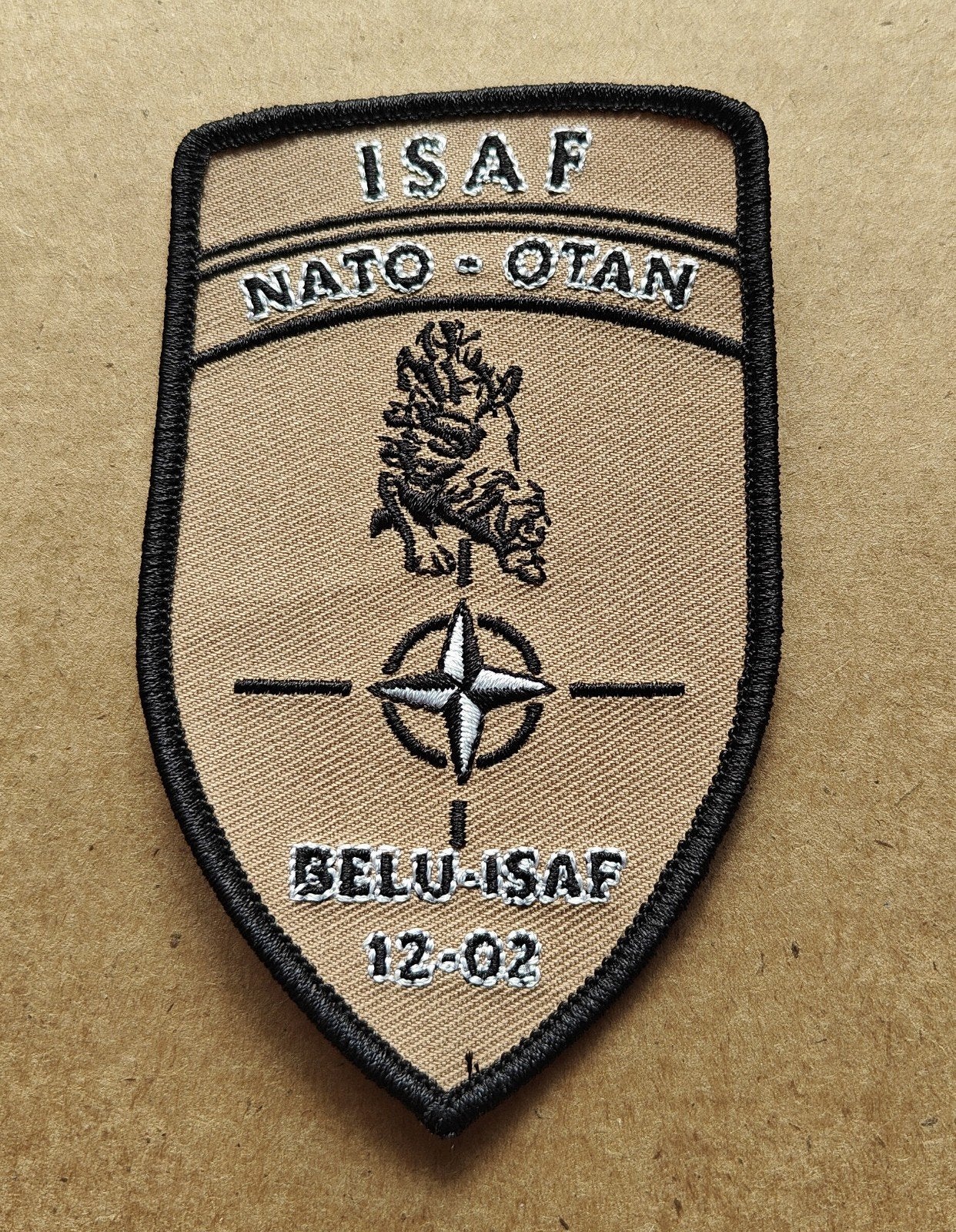 Ardennes Hunters OTAN - Opération en Afghanistan BELU - ISAF, Collections, Enlèvement ou Envoi, Armée de terre, Emblème ou Badge