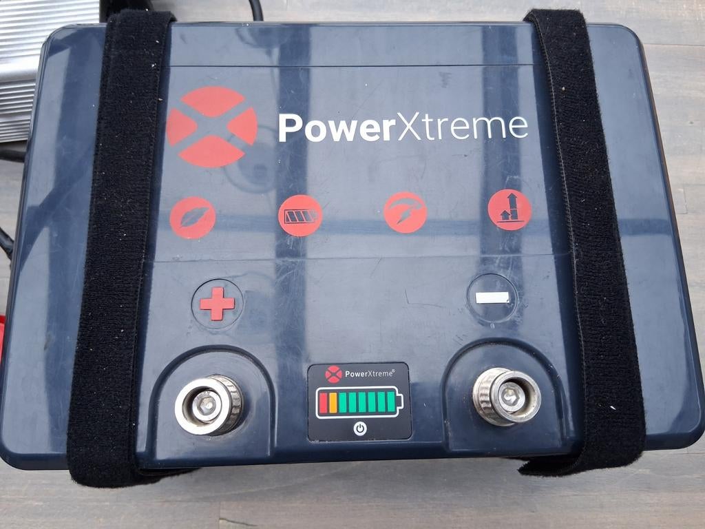 Powerextreem x20 en omvormer 300 watt