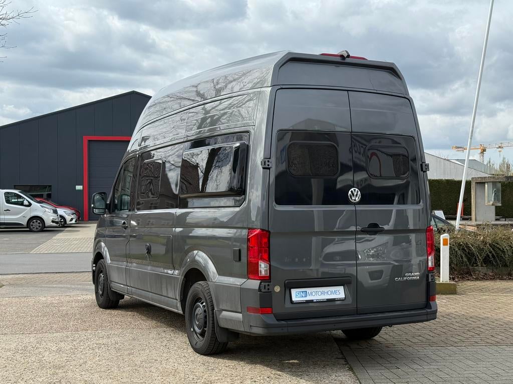 VW Grand California - 2024 - 10 000 km - 1 EIG ! - État le, Caravanes & Camping, Camping-cars, Jusqu'à 4, Entreprise, Volkswagen