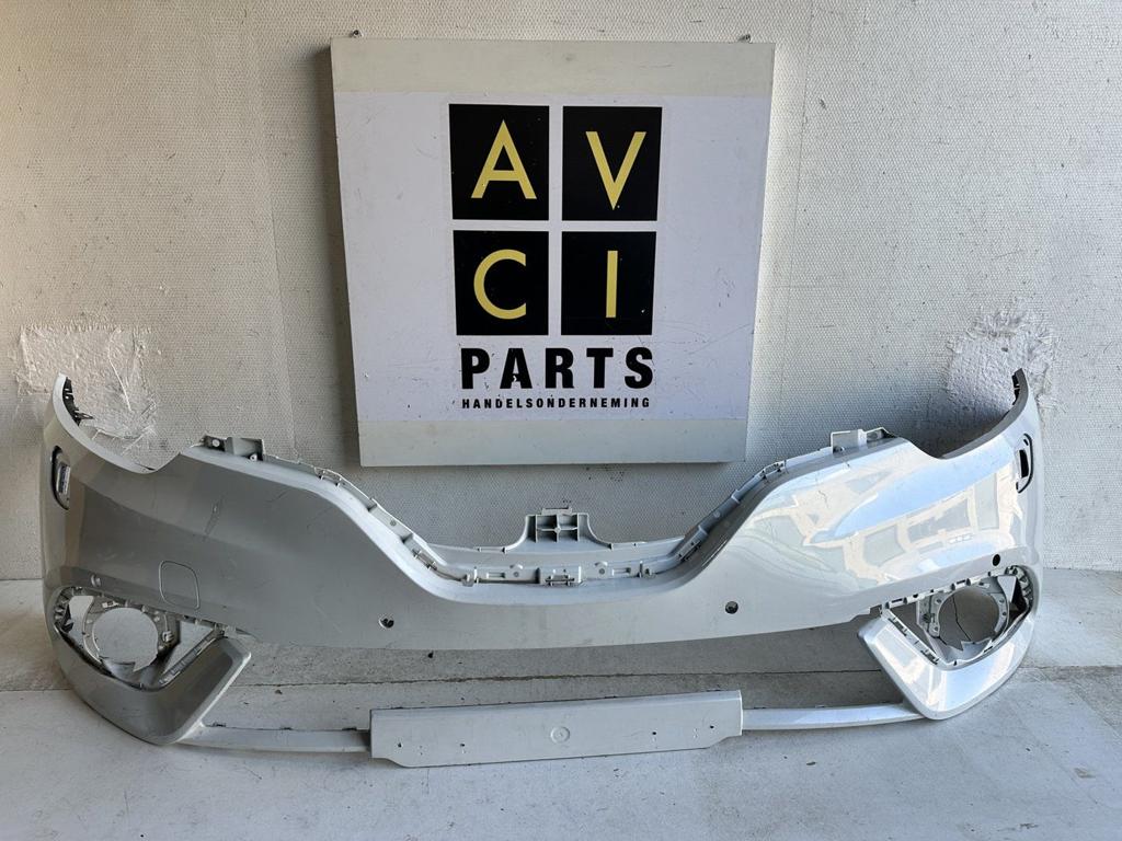 Renault Megane IV 4 voorbumper bumper origineel 2016-, Gebruikt, -, -, Ophalen of Verzenden