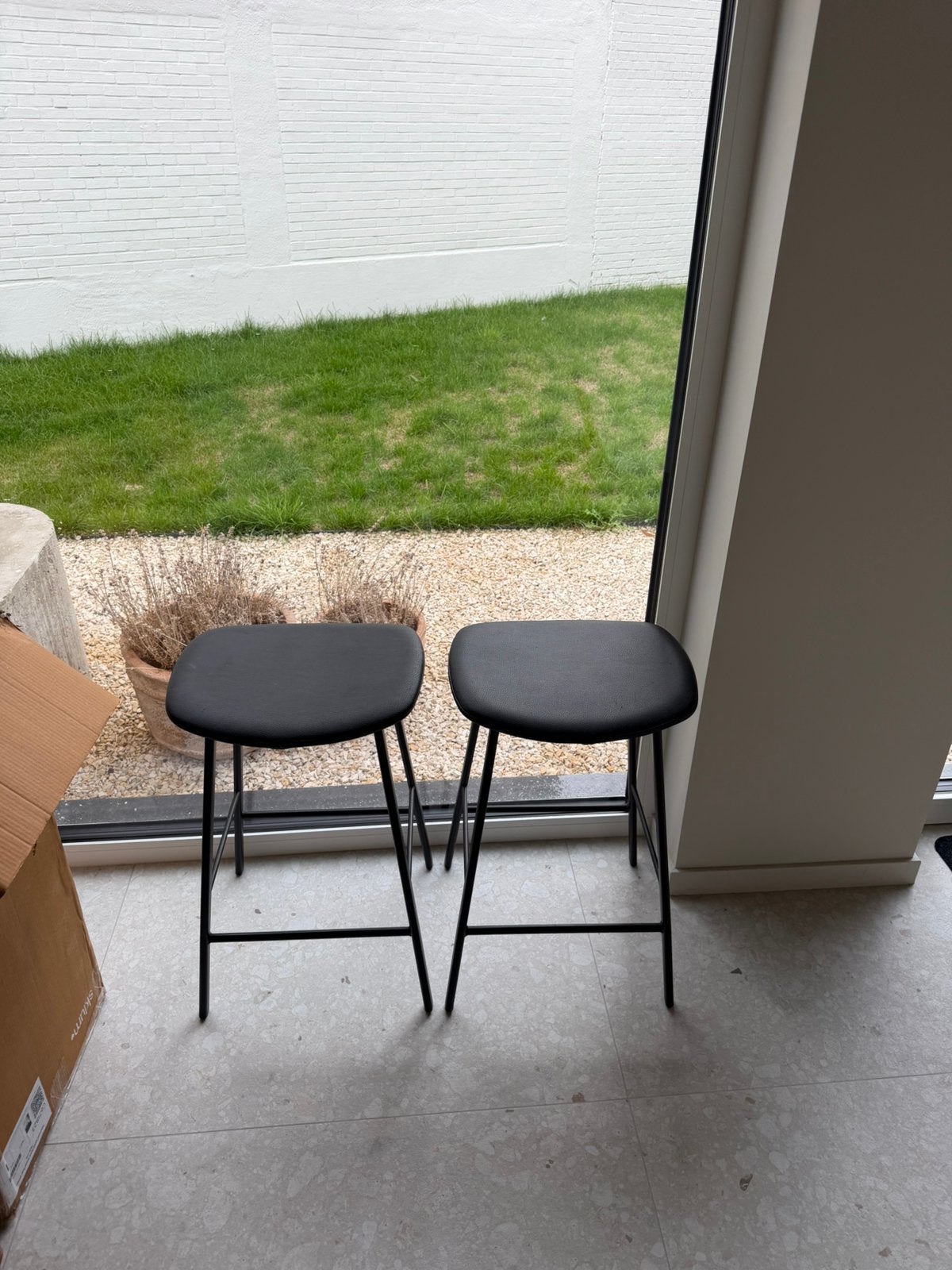 Tabouret de bar en cuir, Maison & Meubles, Avec repose-pieds, 2 tabourets, Comme neuf, Enlèvement