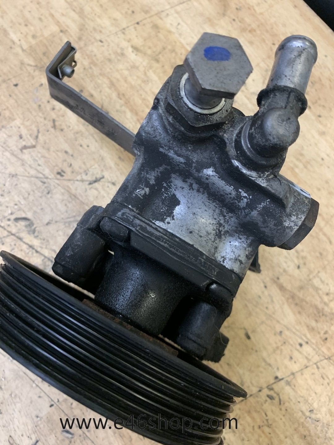 STUURPOMP BMW 5 SERIE E60 E61 M57 DIESEL MOTOR 2008, -, Utilisé, -, Enlèvement ou Envoi